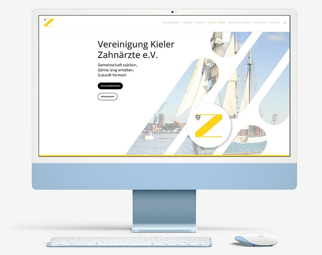 Webauftritt aus dem medizinischen Bereich auf einem Monitor